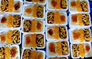 توزیع ۱۰ هزار پرس غذای گرم بین نیازمندان