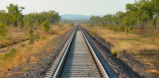 تسریح در روند تکمیل پروژه‌ راه آهن لرستان 