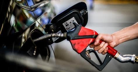 توزیع بیش از ۱۴۰ میلیون لیتر بنزین در روز ۲۸ اسفند   